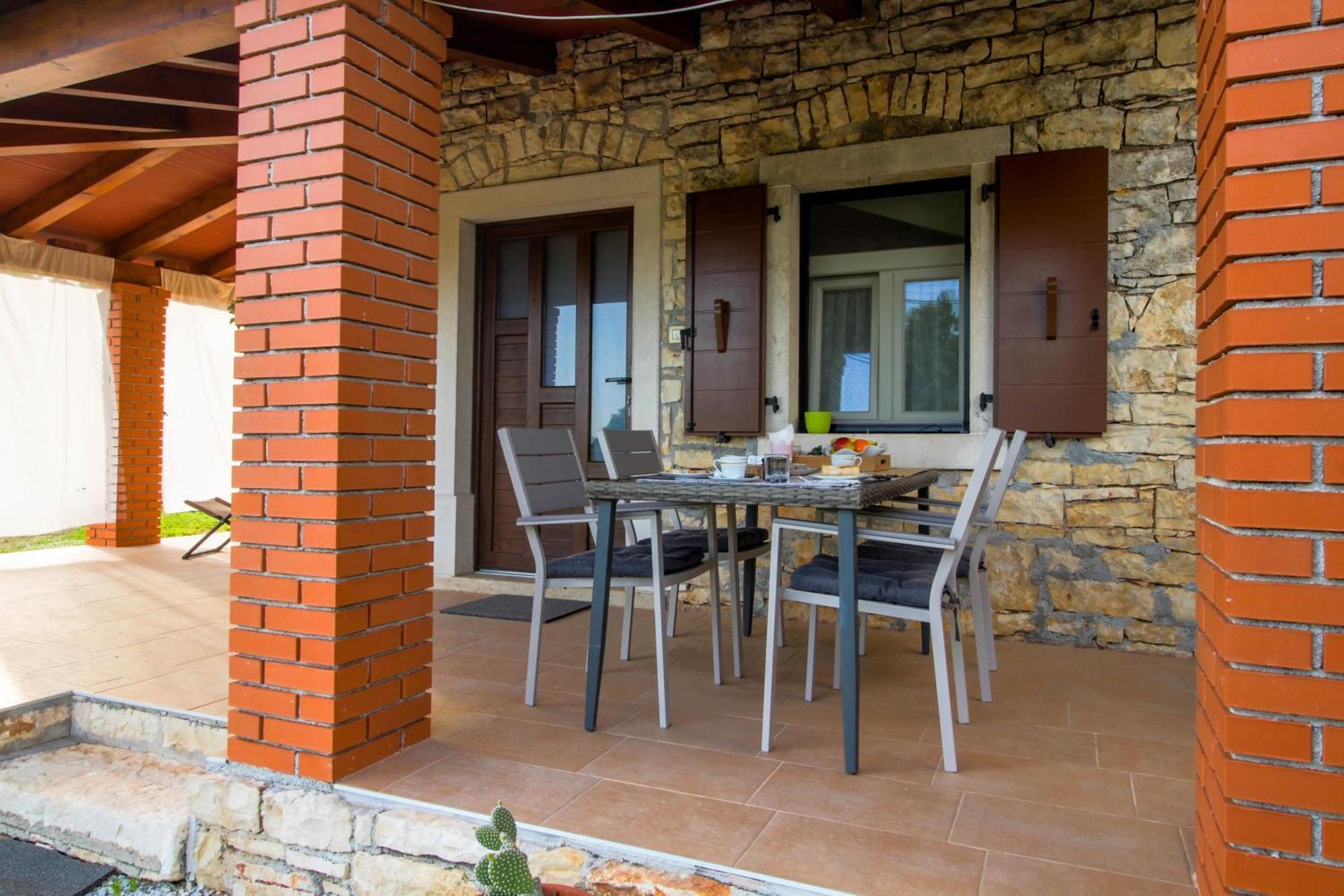 Holiday Home Zora Višnjan المظهر الخارجي الصورة