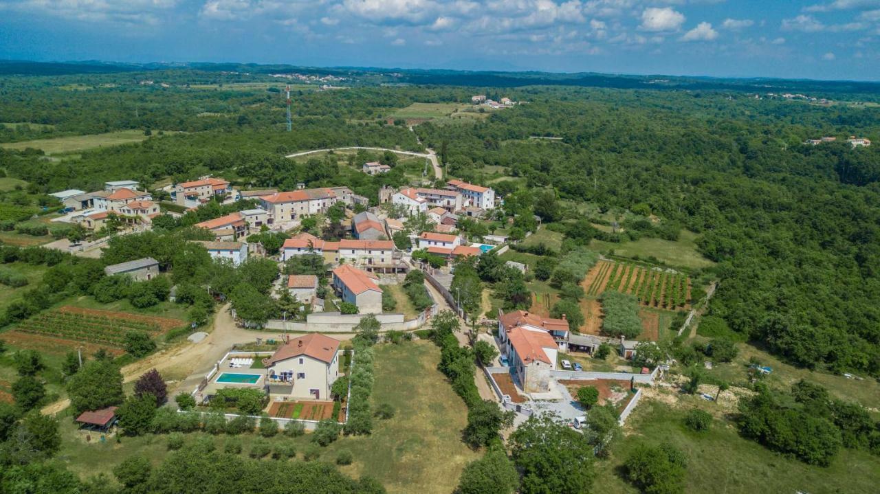 Holiday Home Zora Višnjan المظهر الخارجي الصورة